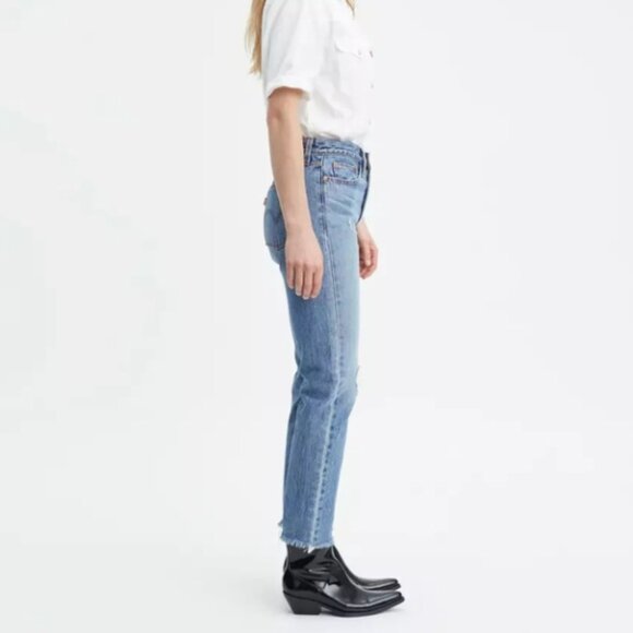Levi's Wedgie Fit Ankle Women's Jeans - Picture 3 of 8